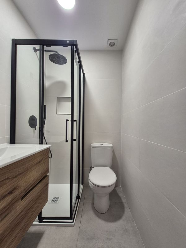 Reforma de baño en Pamplona - ReformaIA