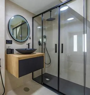 Reforma de baño en Pamplona — proyecto 8 ReformaIA