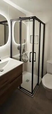 Reforma de baño en Pamplona — proyecto 10 ReformaIA