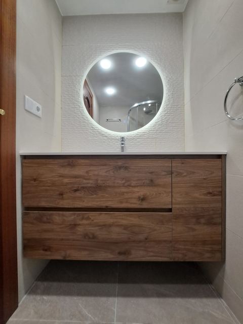 Reforma de baño en Pamplona — proyecto 59 ReformaIA
