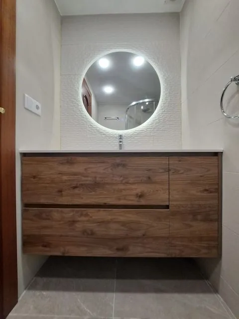 Reforma de baño en Pamplona — proyecto 60 ReformaIA