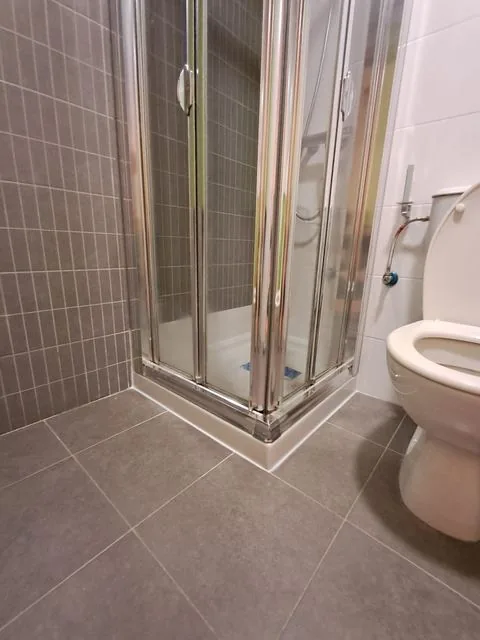 Reforma de baño en Pamplona — proyecto 70 ReformaIA