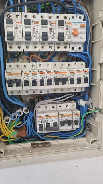 Instalación eléctrica en Pamplona — proyecto 44 ReformaIA