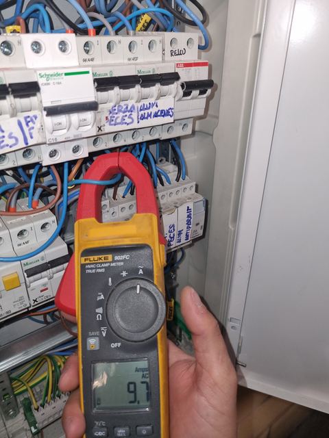 Instalación eléctrica en Pamplona — proyecto 47 ReformaIA