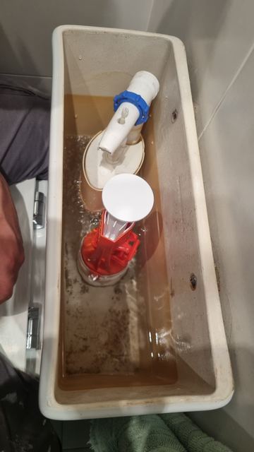 Fontanería y detección de fugas en Pamplona — proyecto 2 ReformaIA