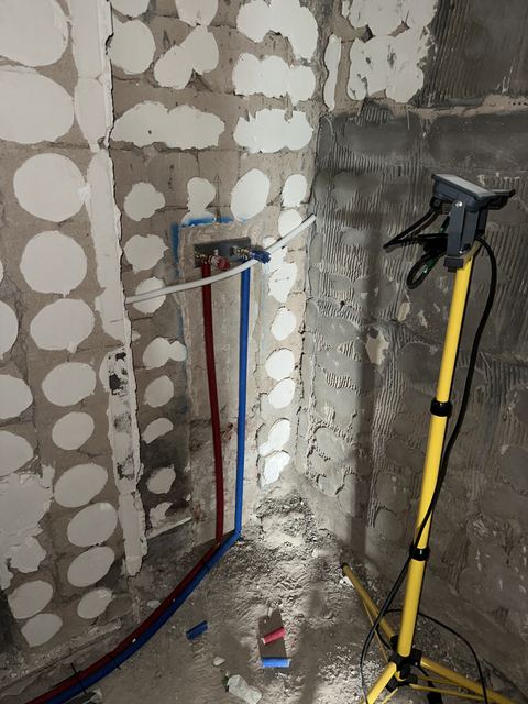 Fontanería y detección de fugas en Pamplona — proyecto 6 ReformaIA