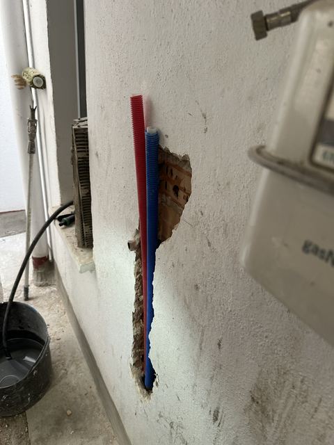 Fontanería y detección de fugas en Pamplona — proyecto 8 ReformaIA