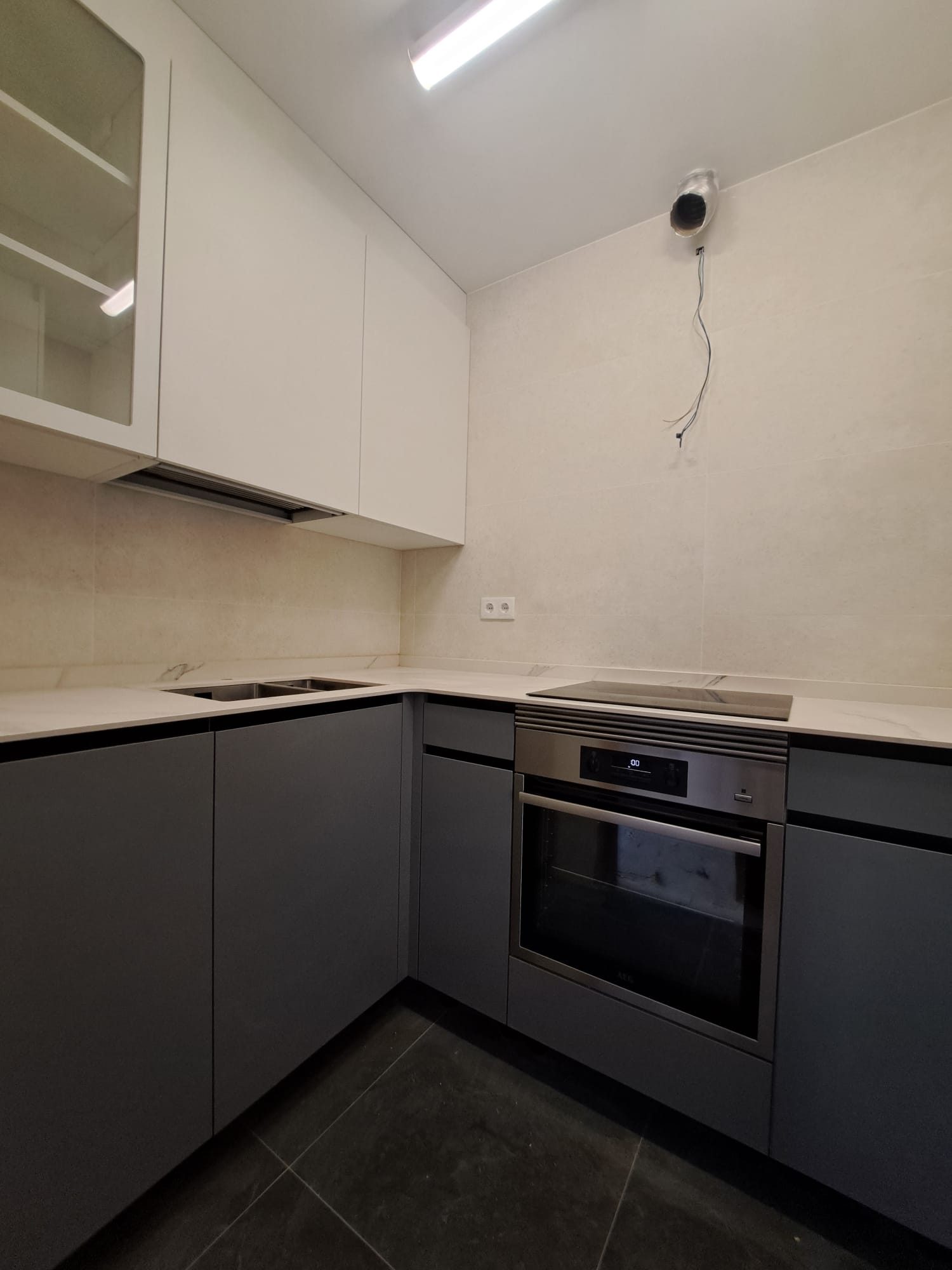 Reformar cocina de 10m² en Pamplona por 7.000€: qué entra (y qué no)