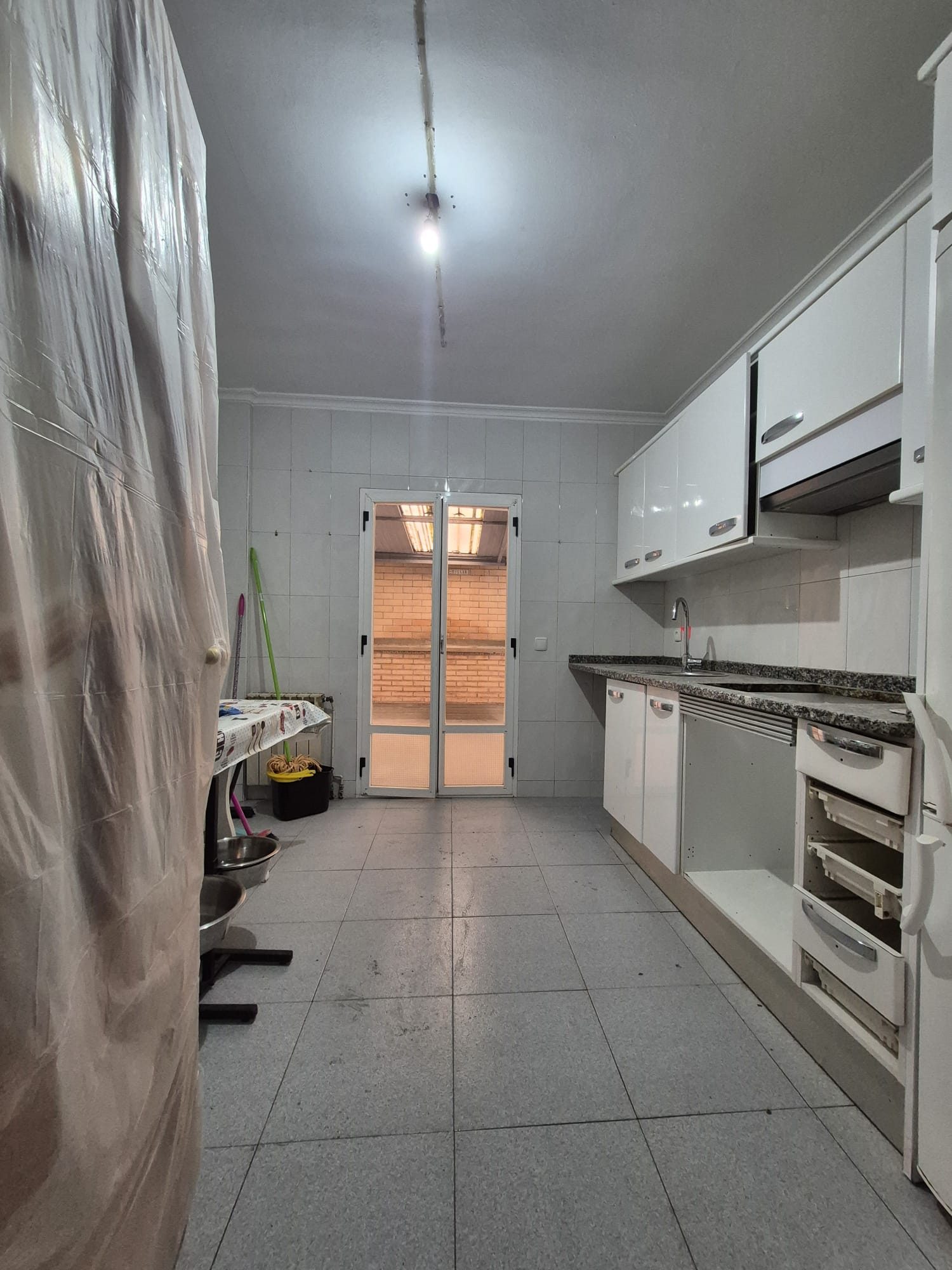 Luces parpadean en casa: 5 causas y cuándo preocuparse